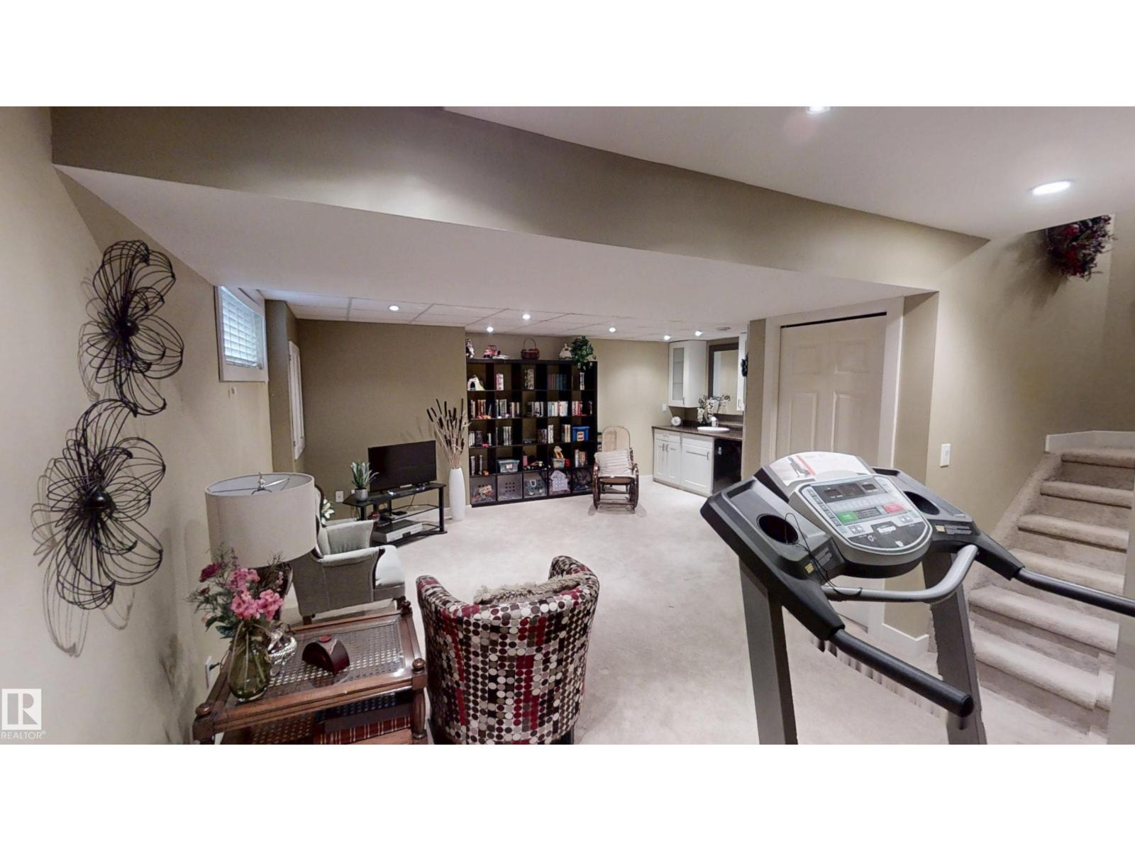 8627 173 AV NW, Edmonton