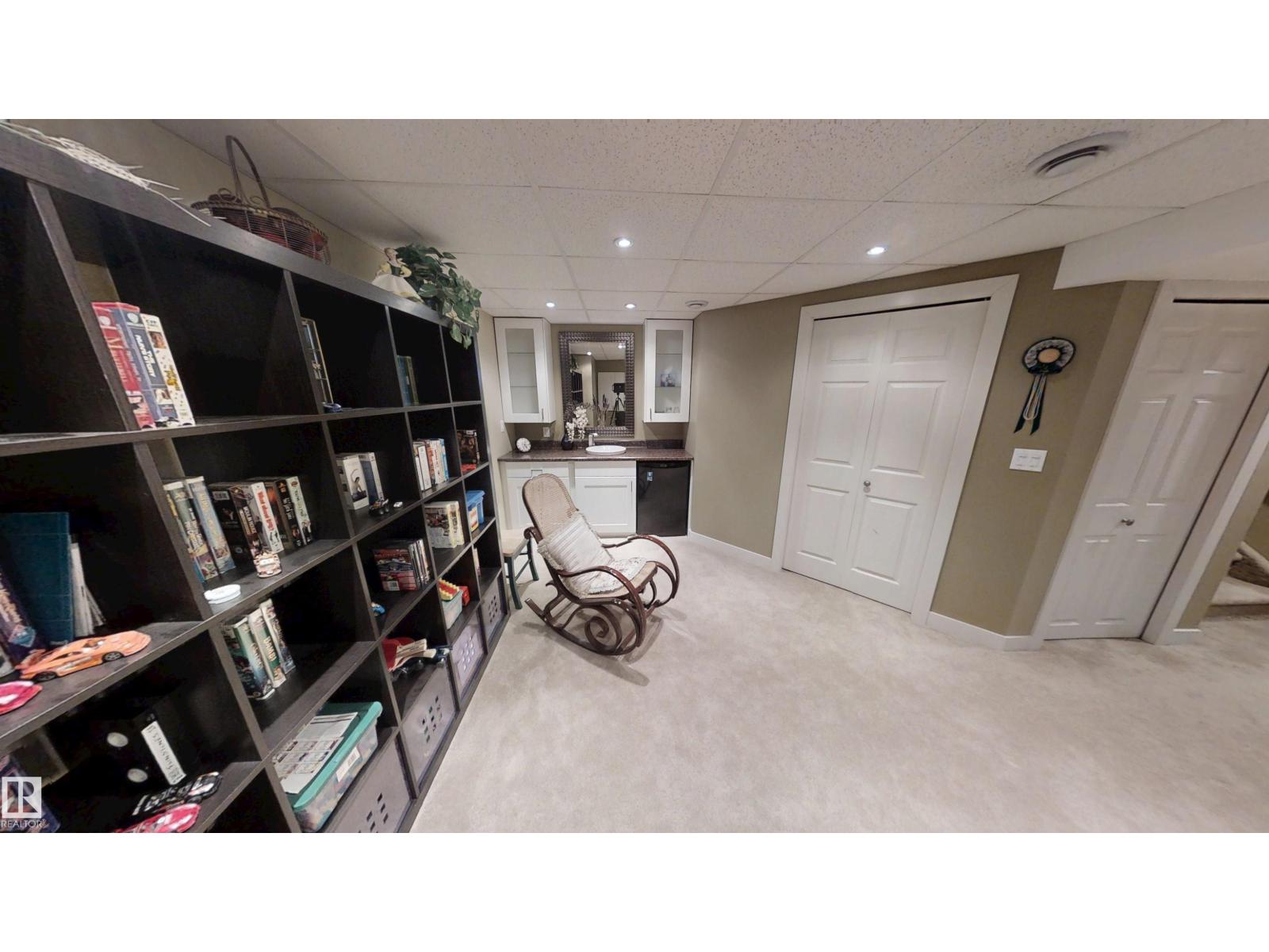 8627 173 AV NW, Edmonton