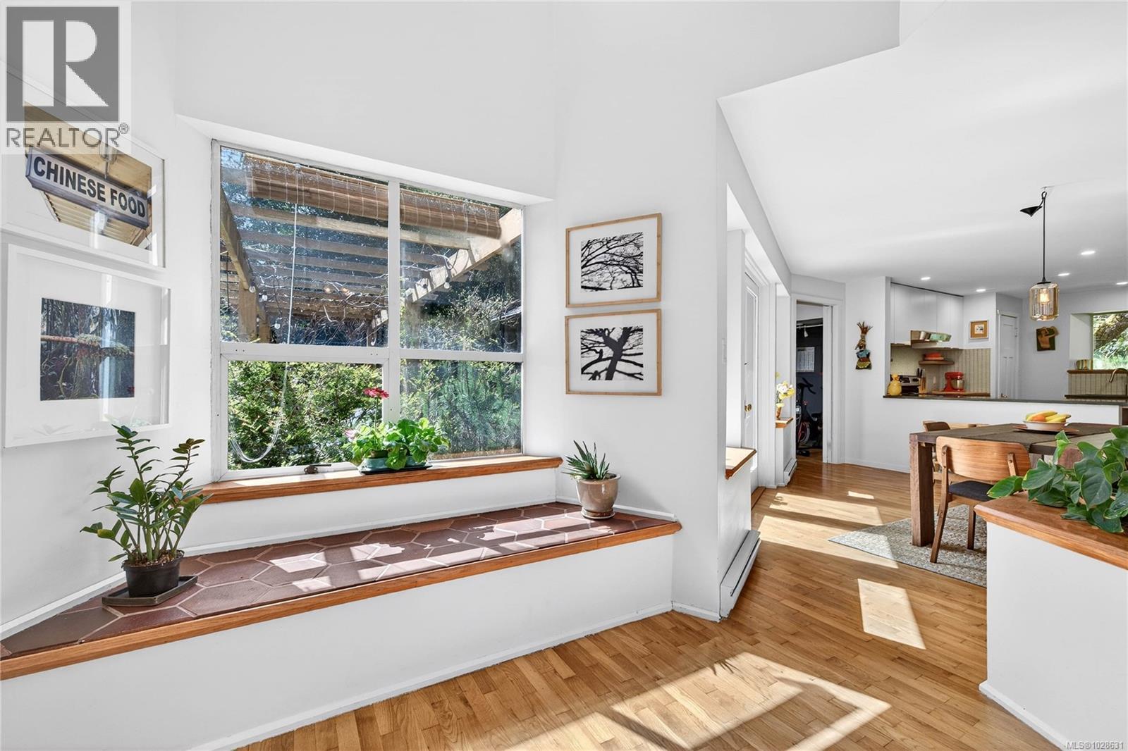 99 Garner Rd - Image 2