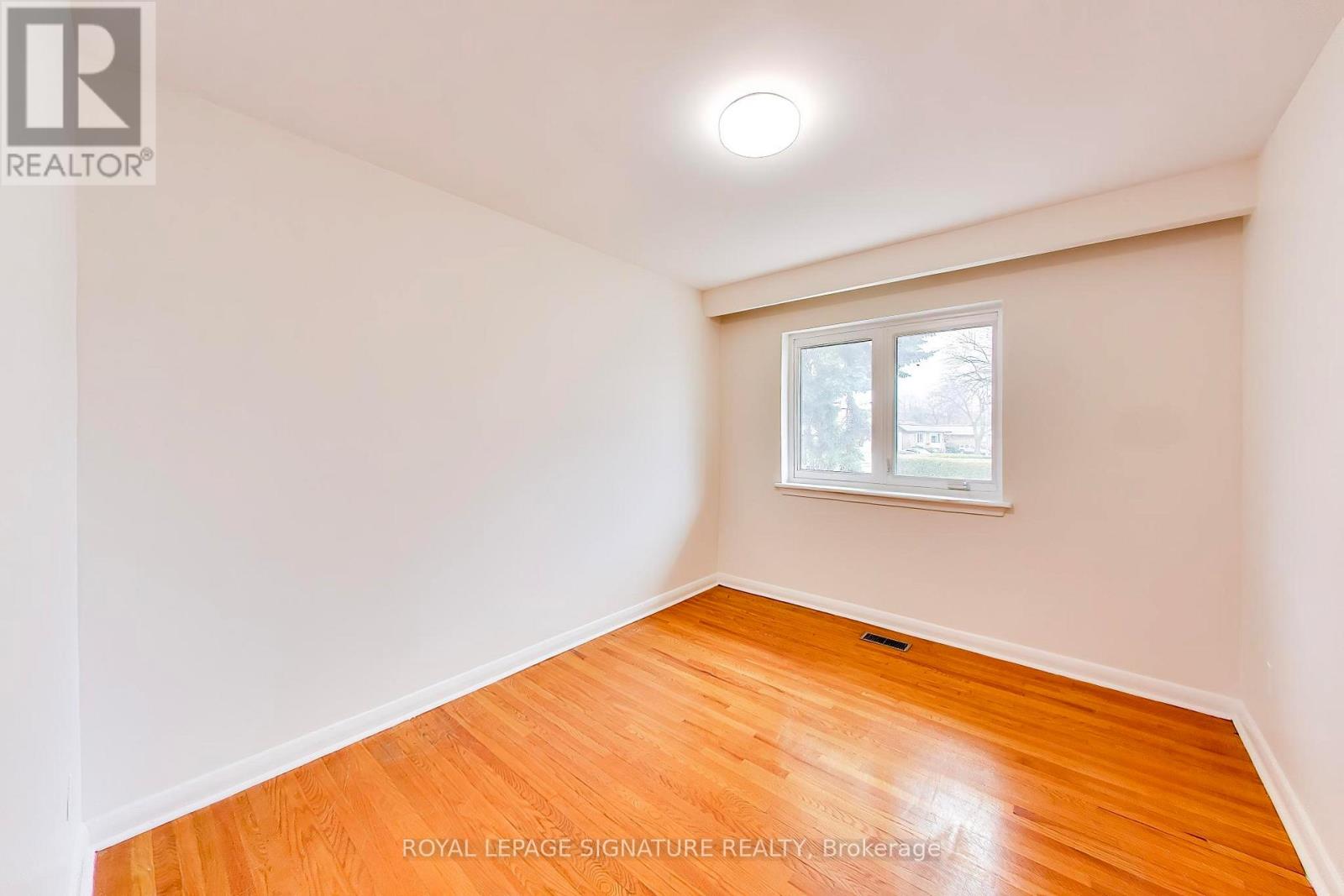 1 CHARLEMONT CRESCENT - 20