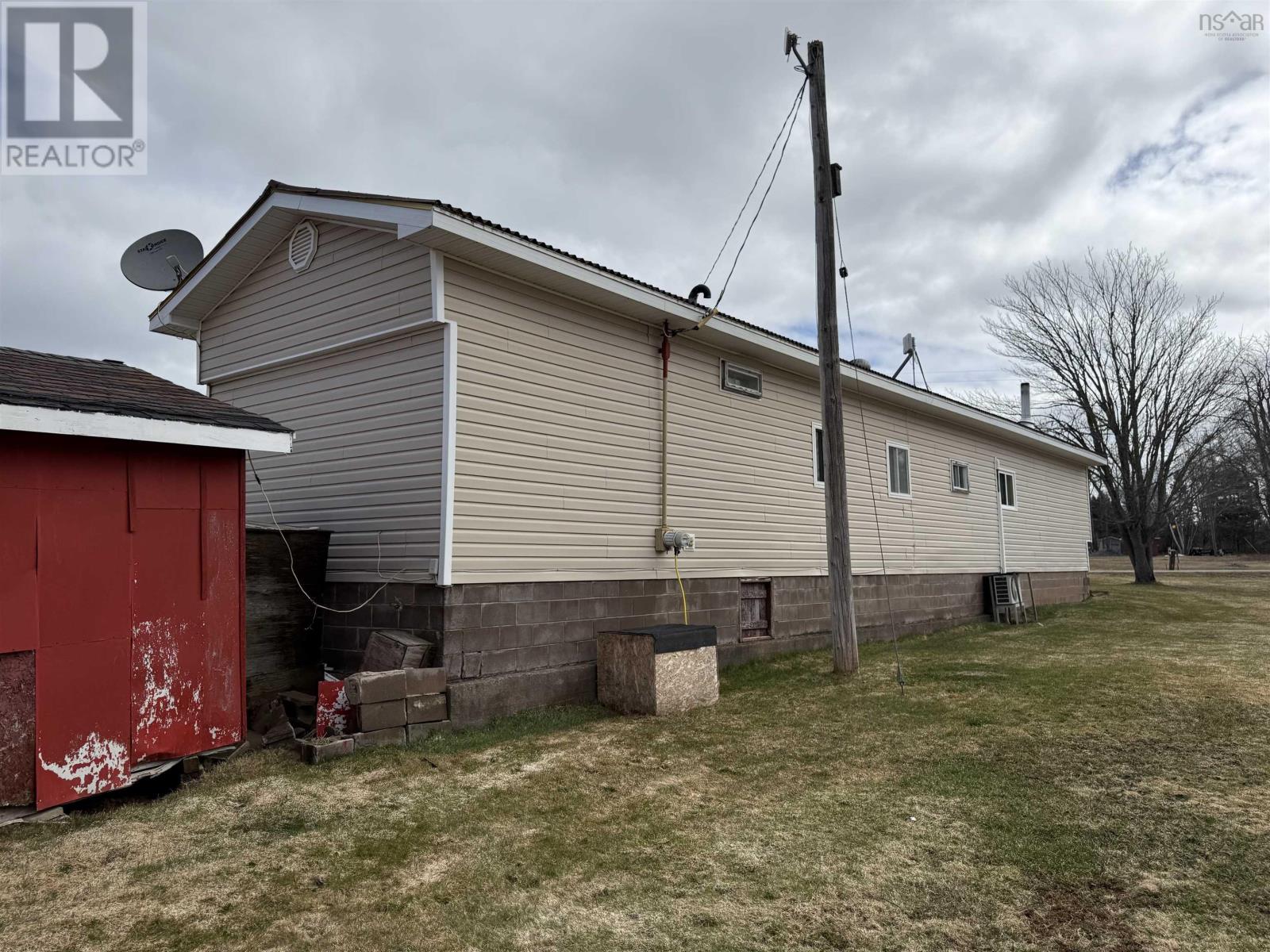 Property 4 of 35 of 21 Jackson Point Road