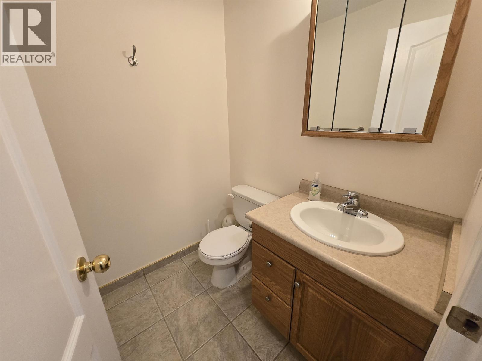 142 LOWE STREET, Quesnel