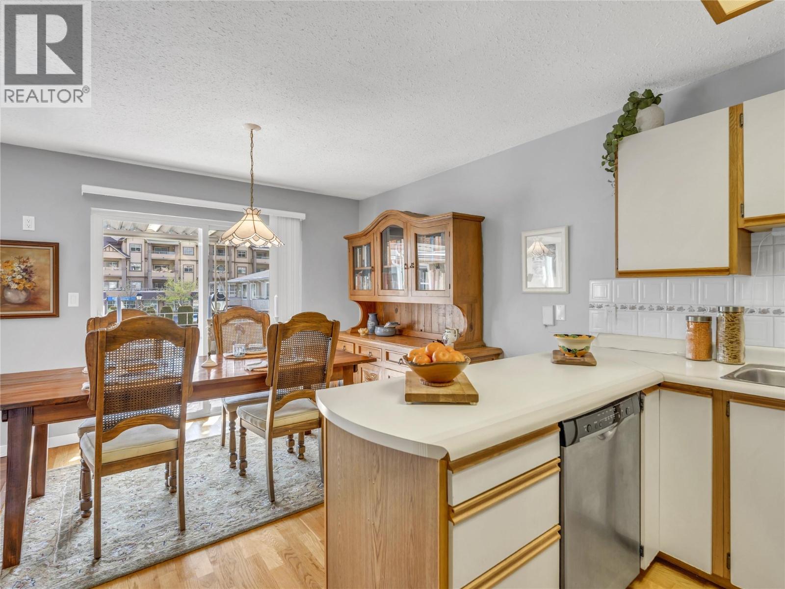13620 VICTORIA Road Unit# 19, Summerland