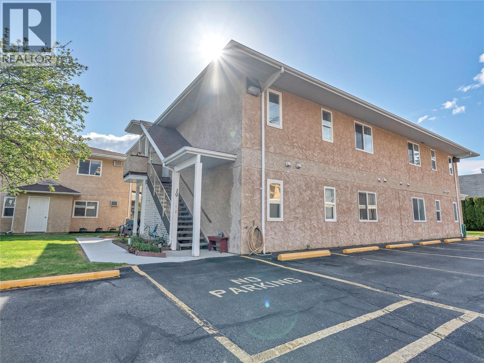 13620 VICTORIA Road Unit# 19, Summerland