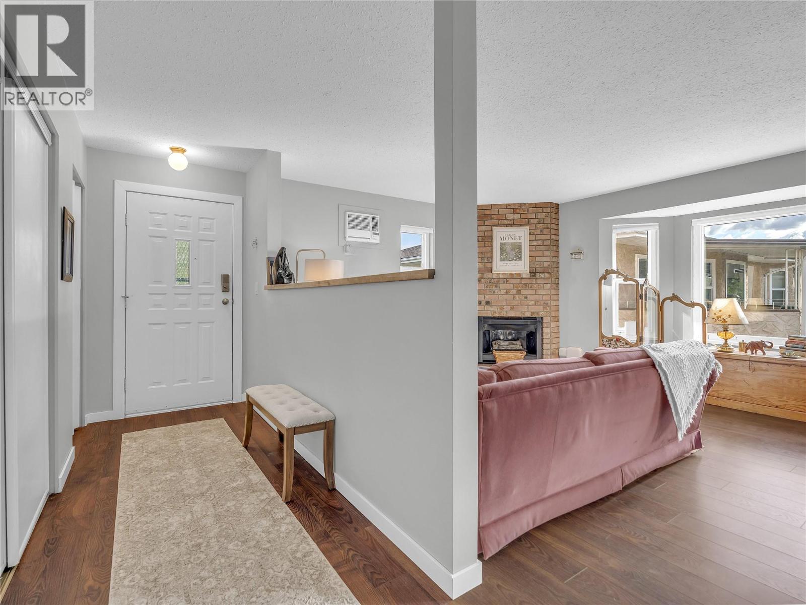 13620 VICTORIA Road Unit# 19, Summerland