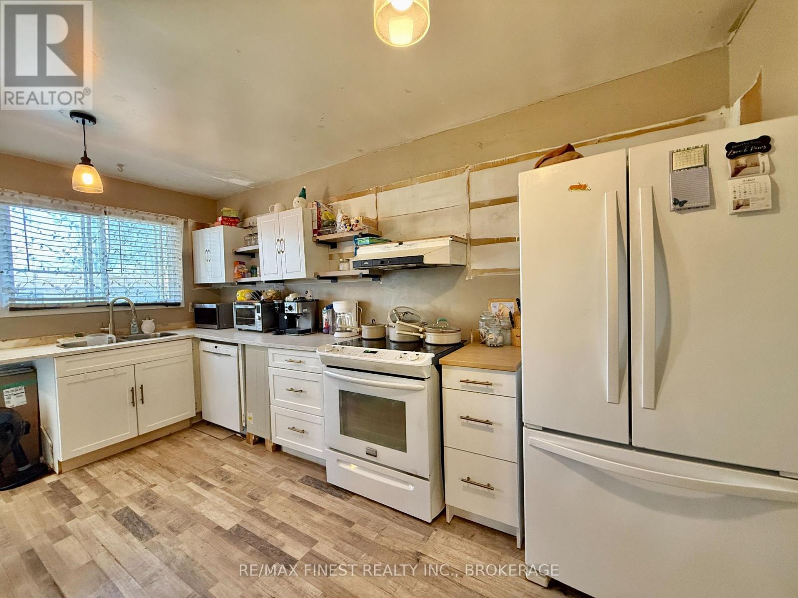 776 GROUSE CRESCENT - 4