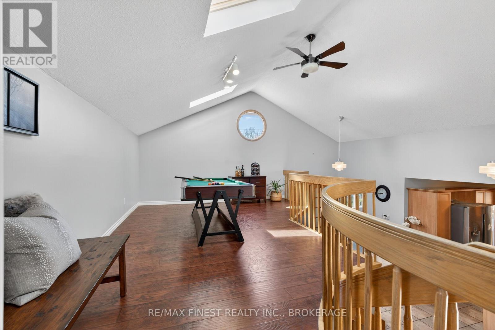 2 CREIGHTON DRIVE — photo 36