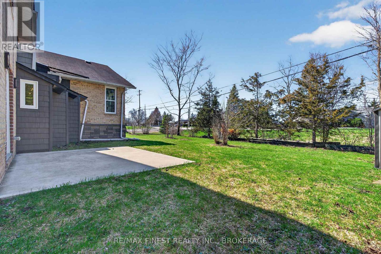 2 CREIGHTON DRIVE — photo 48