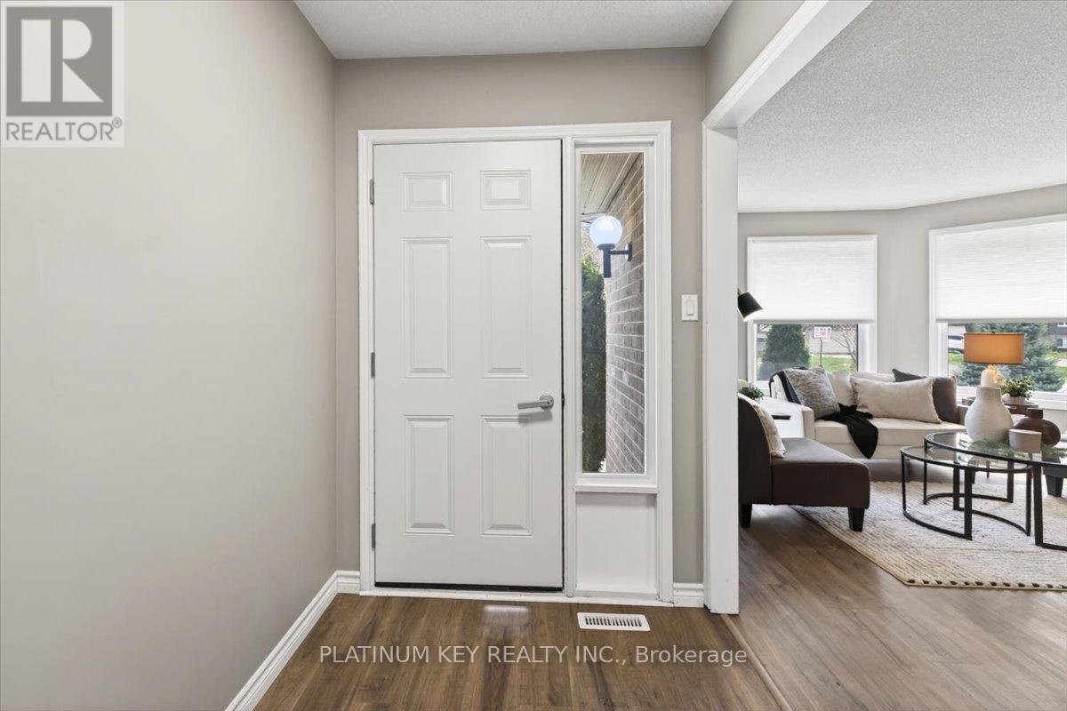 576 HELEN STREET Property Photo