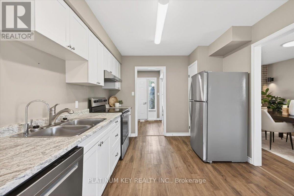 576 HELEN STREET Property Photo