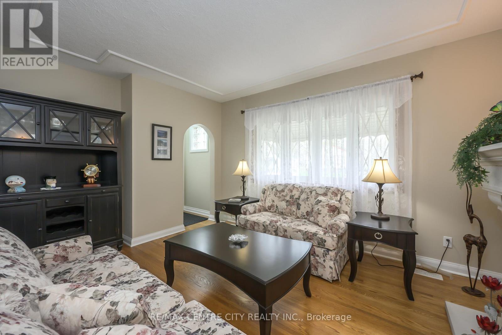 140 HARLEY STREET Property Photo