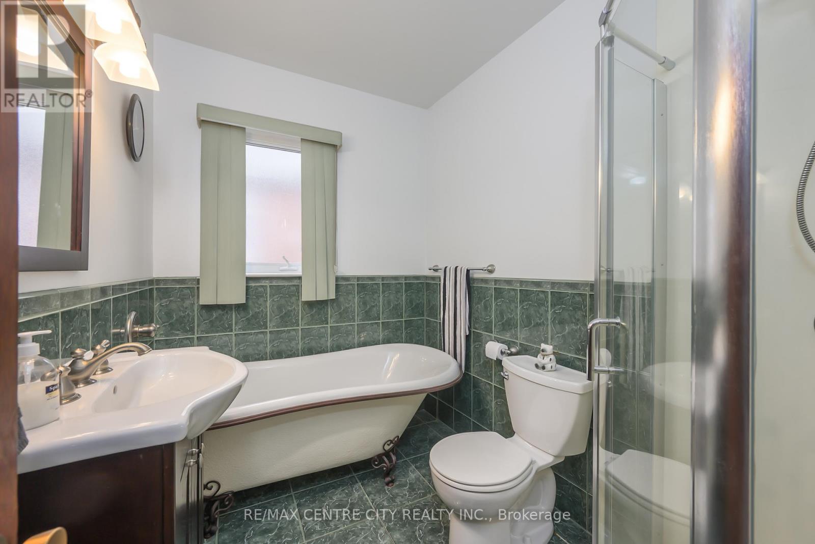 140 HARLEY STREET Property Photo