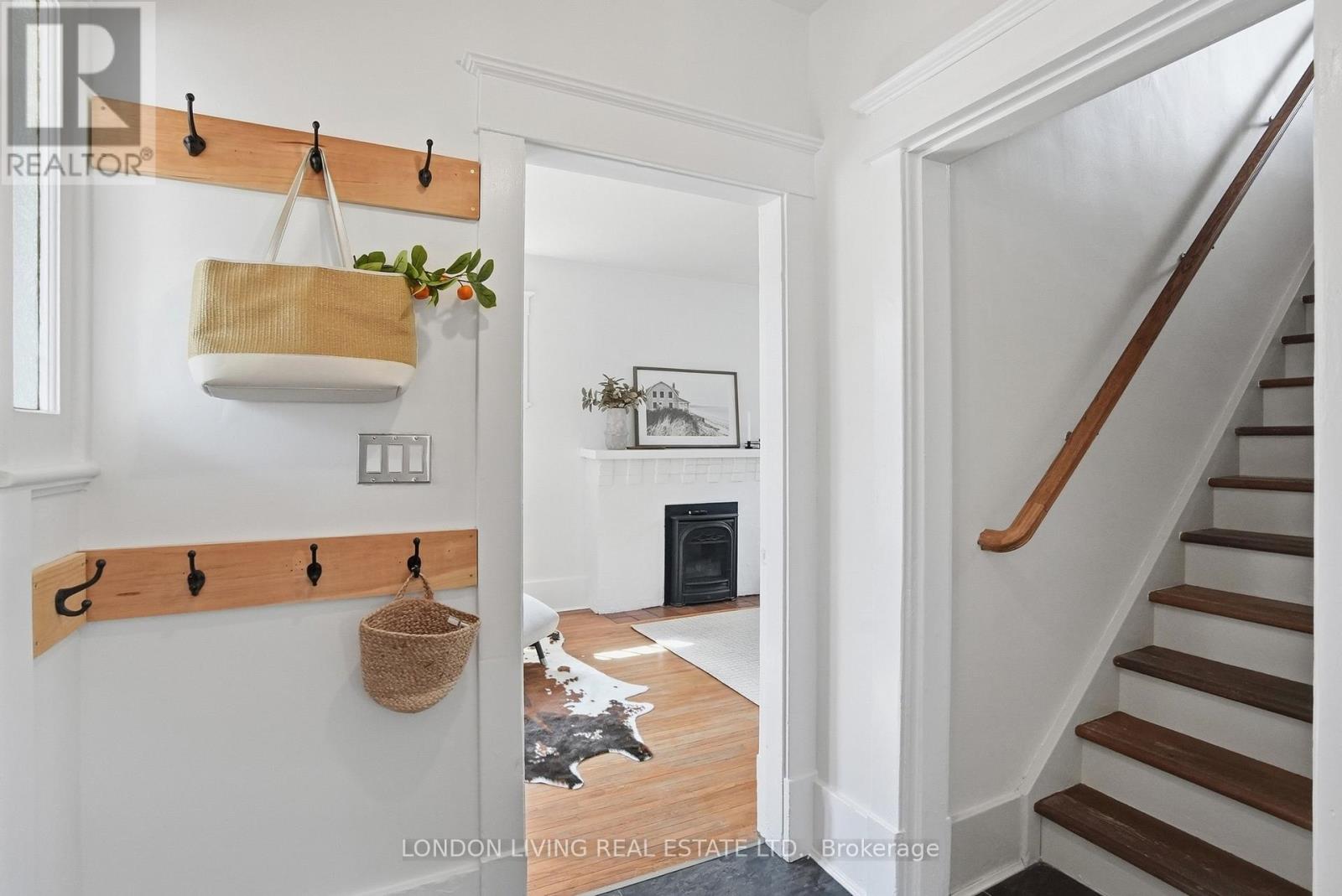 88 TECUMSEH AVENUE E Property Photo