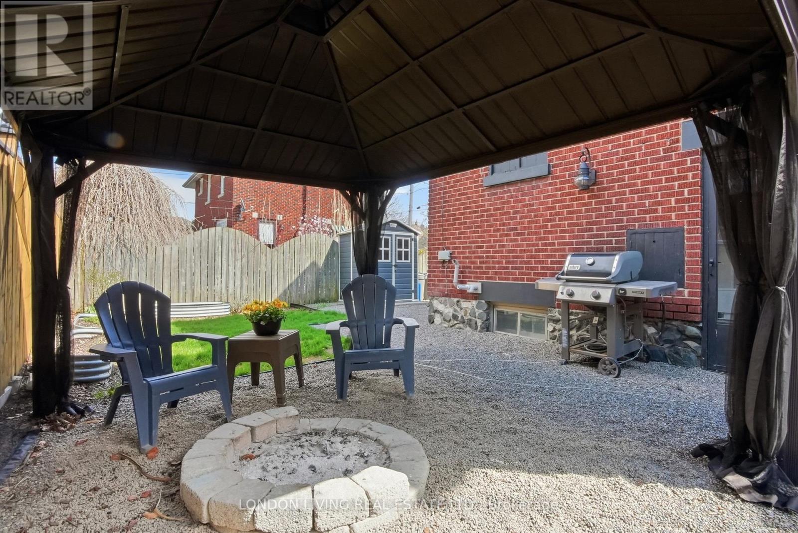 88 TECUMSEH AVENUE E - 35