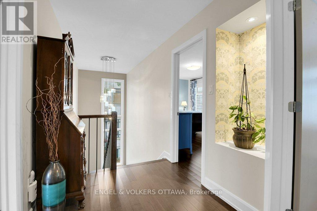340 BYRON AVENUE - 24
