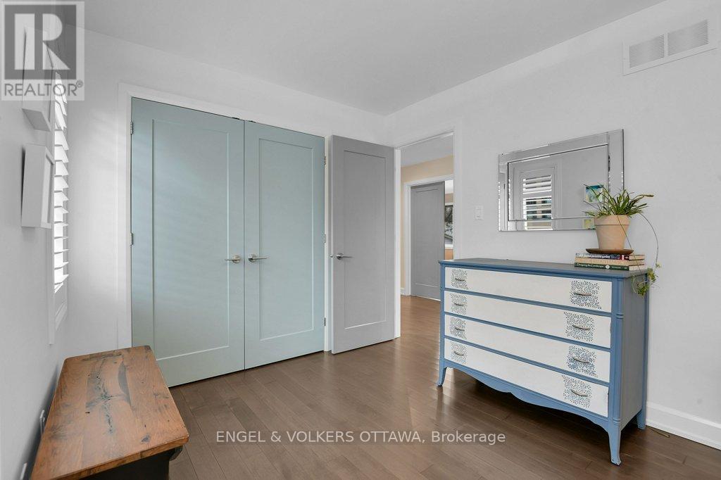 340 BYRON AVENUE - 32