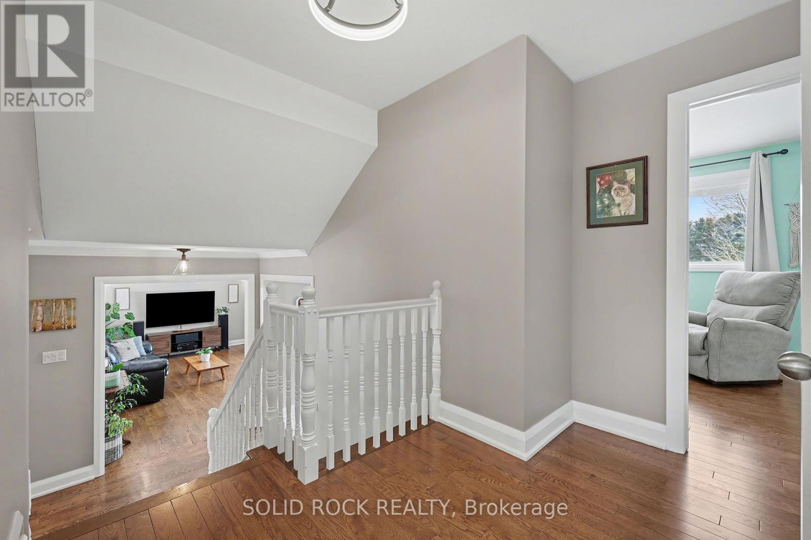 113 GOODWOOD CRESCENT - 12