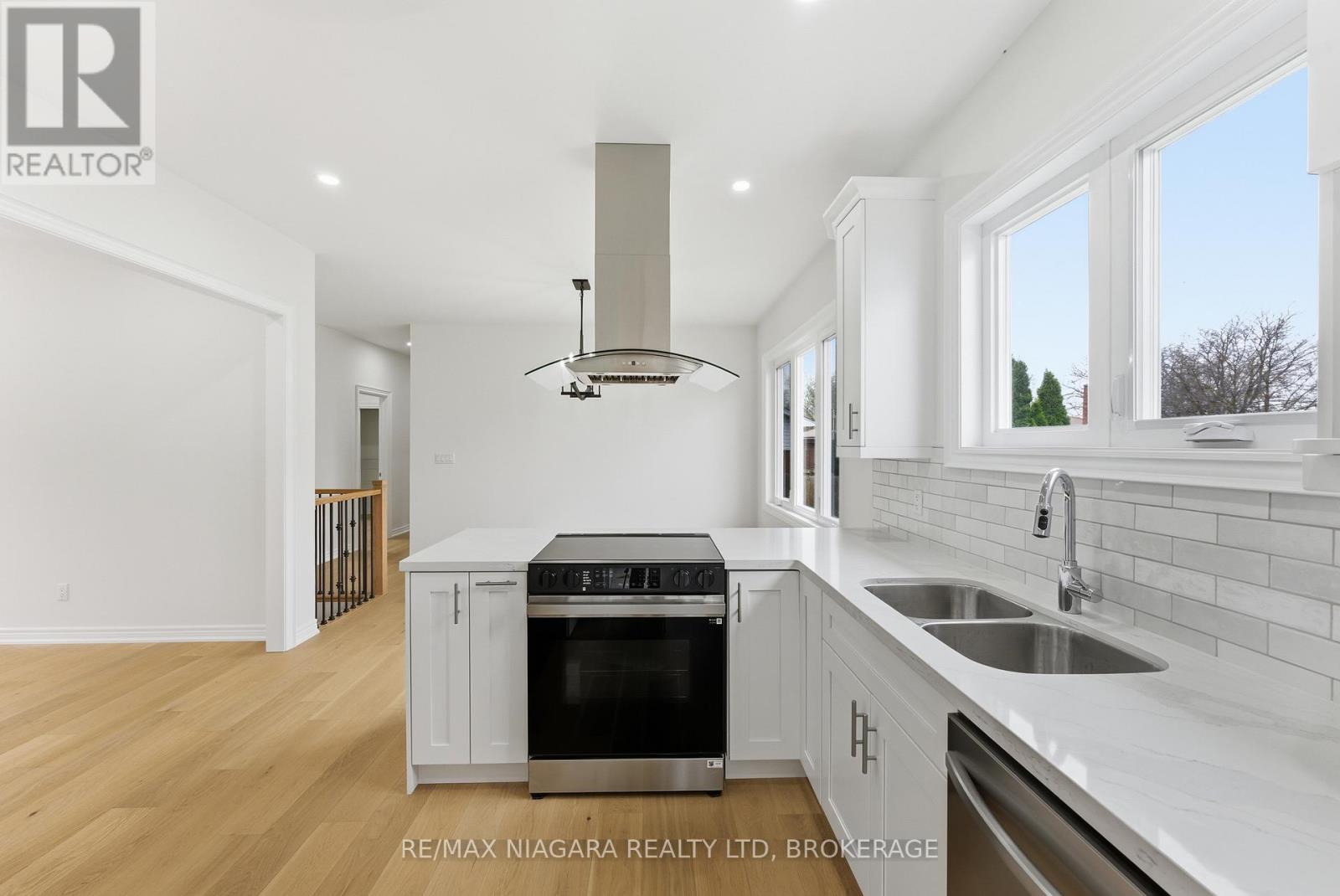 17 GLENBARR ROAD - 14