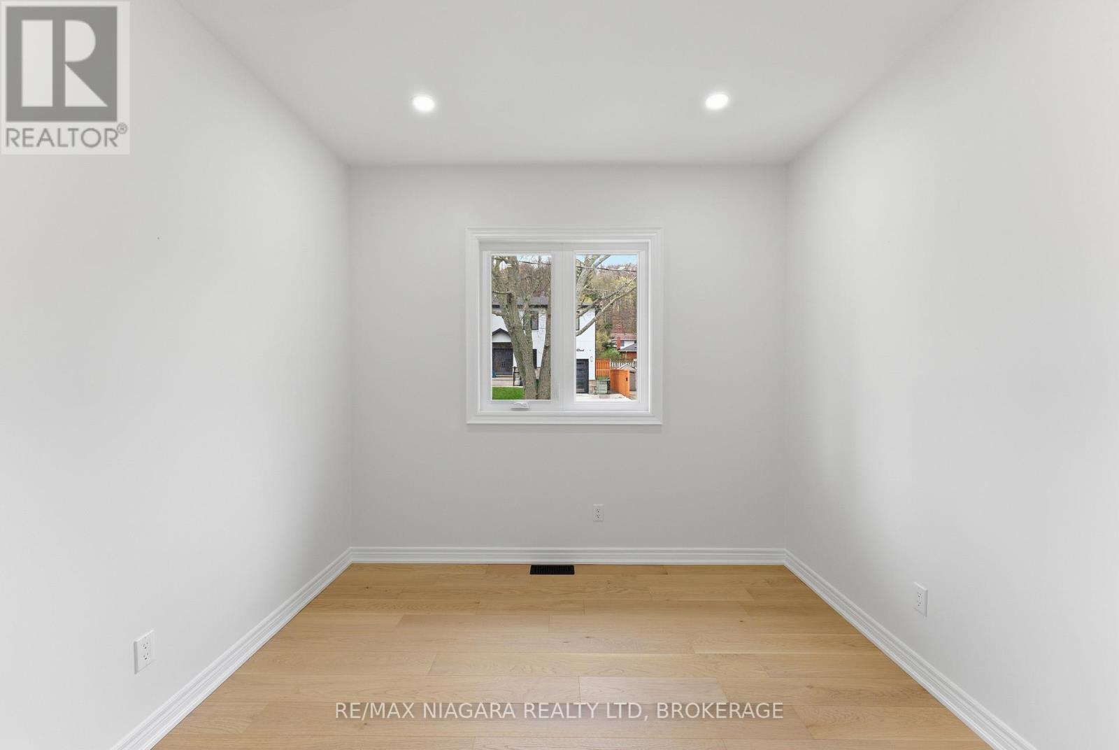 17 GLENBARR ROAD - 19