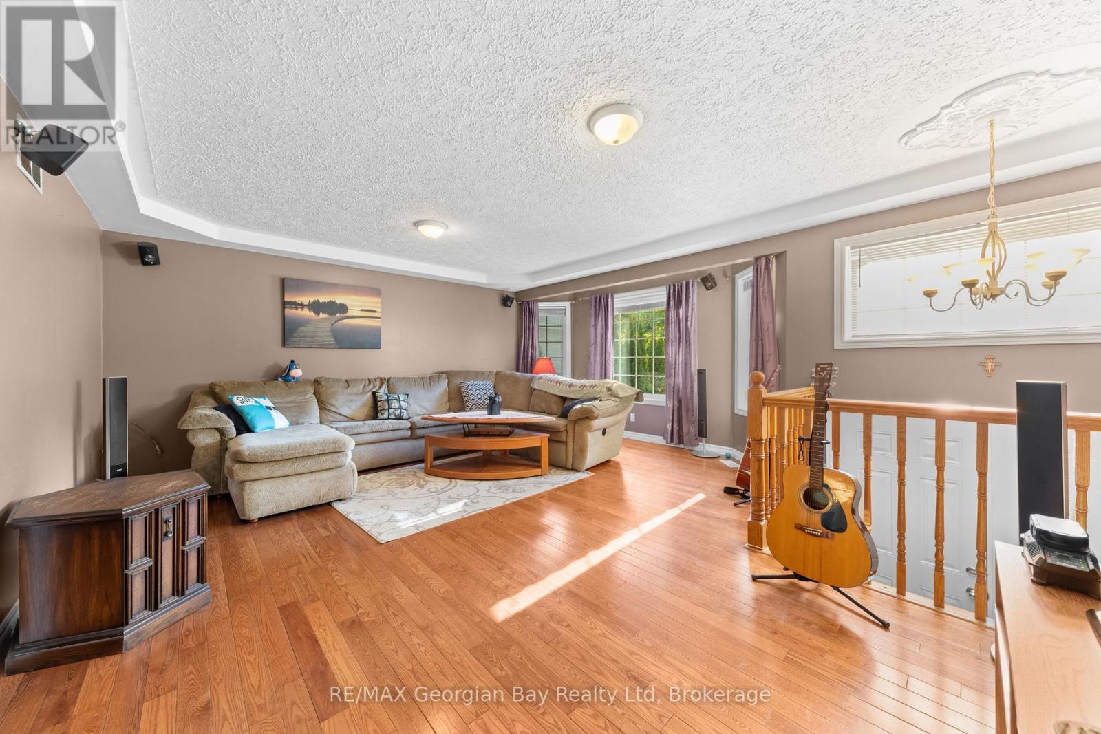 477 ALBERT STREET - photo 4