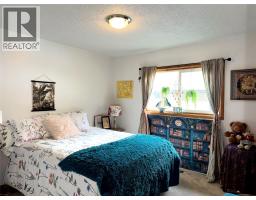 214 Wellington Avenue, Warfield, BC V1R2K5 Photo 15