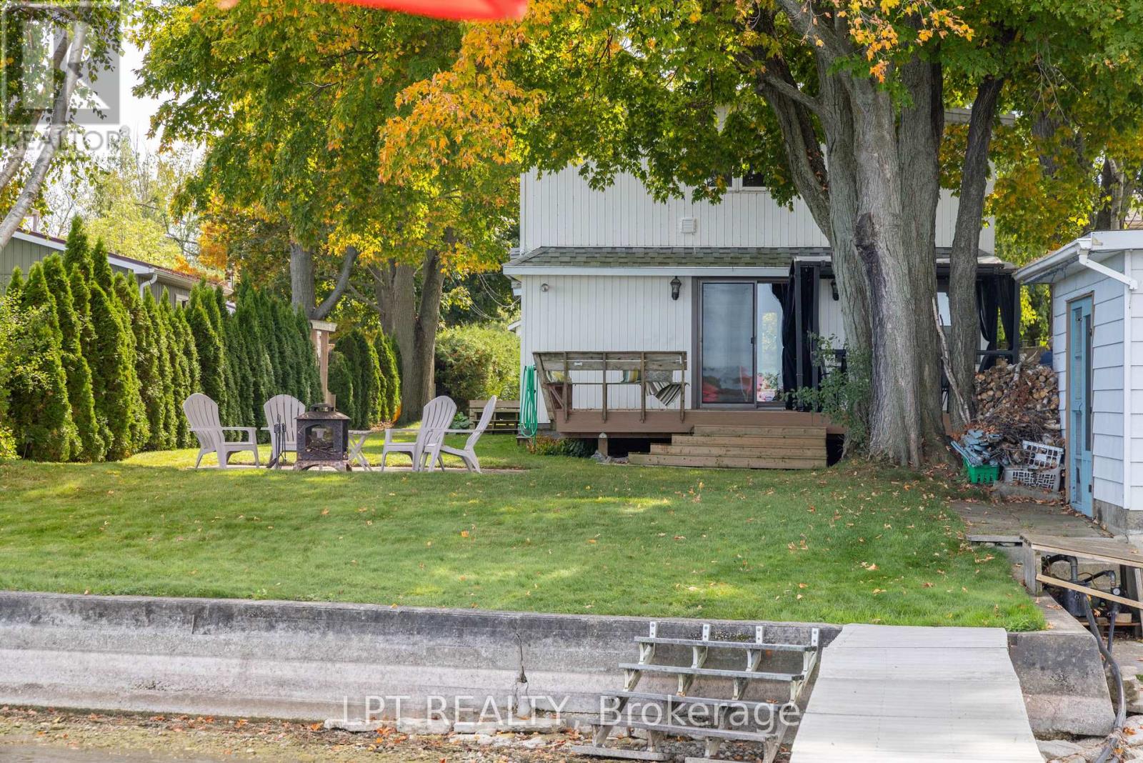 122 BLUE HERON DRIVE — photo 34