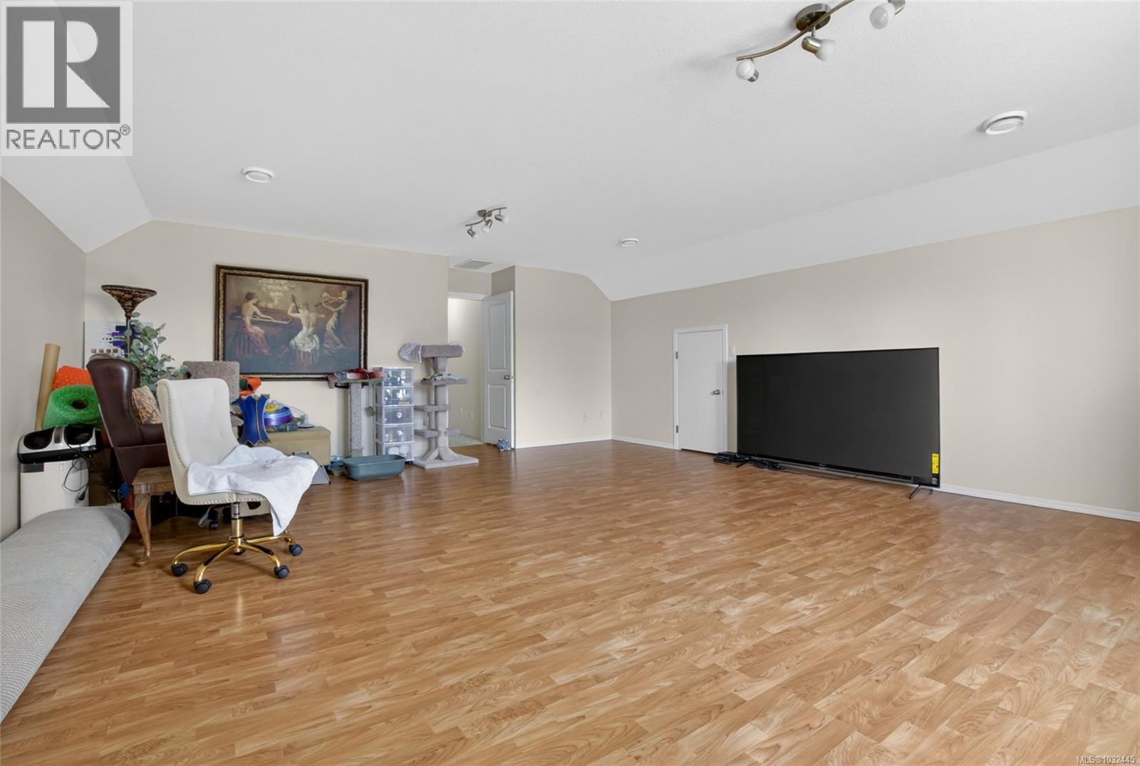 2547 TRILLIUM TERR - 35