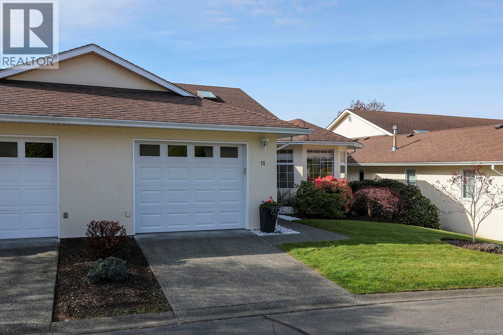 #11 1501 Balmoral Ave - 14