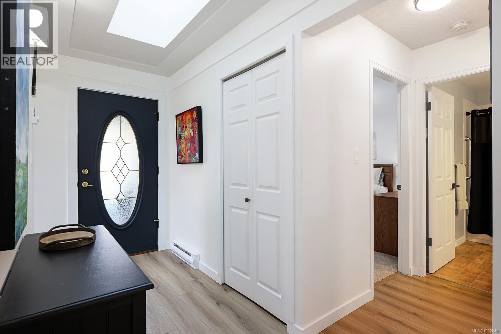 #11 1501 Balmoral Ave - 16