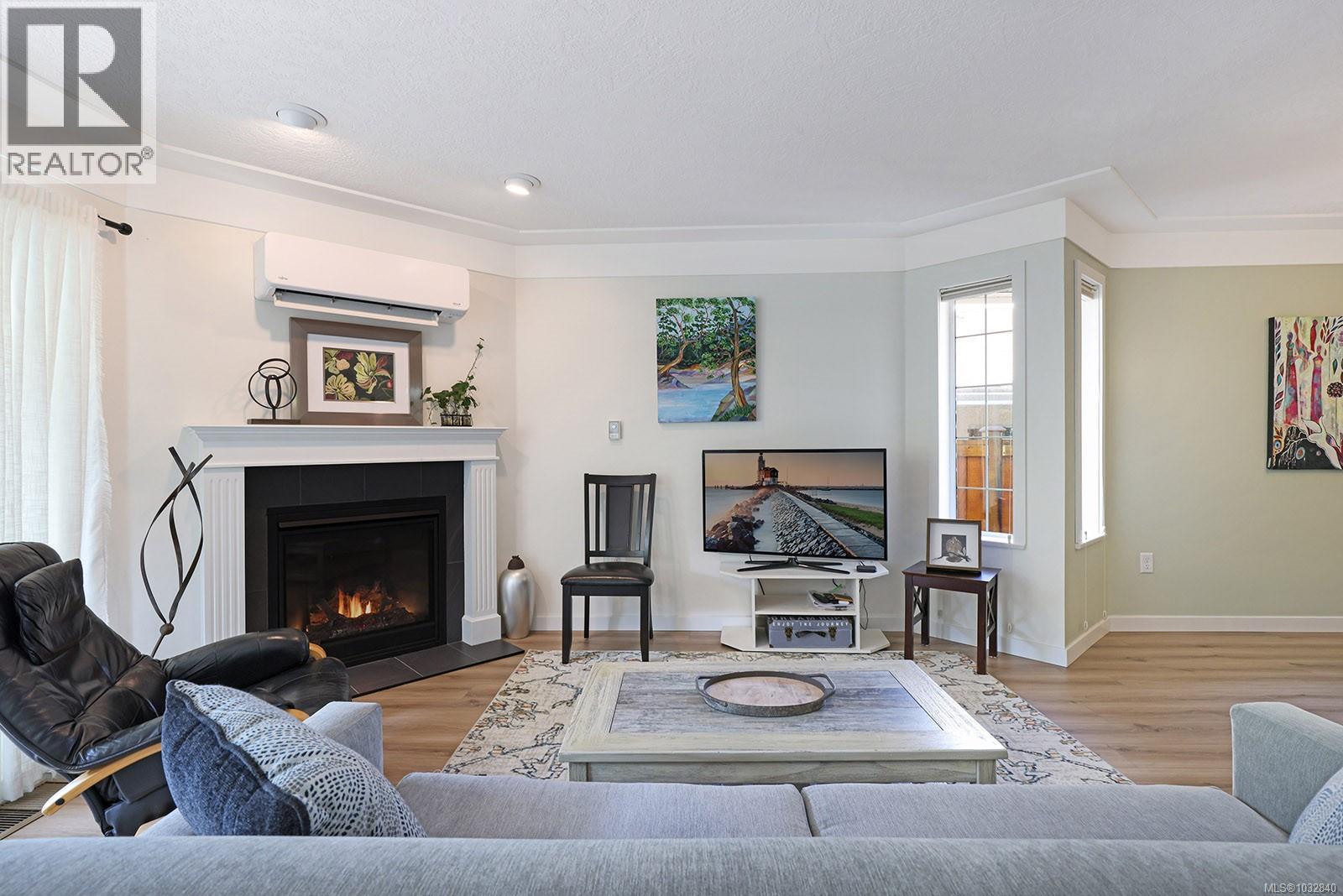 #11 1501 Balmoral Ave - 18