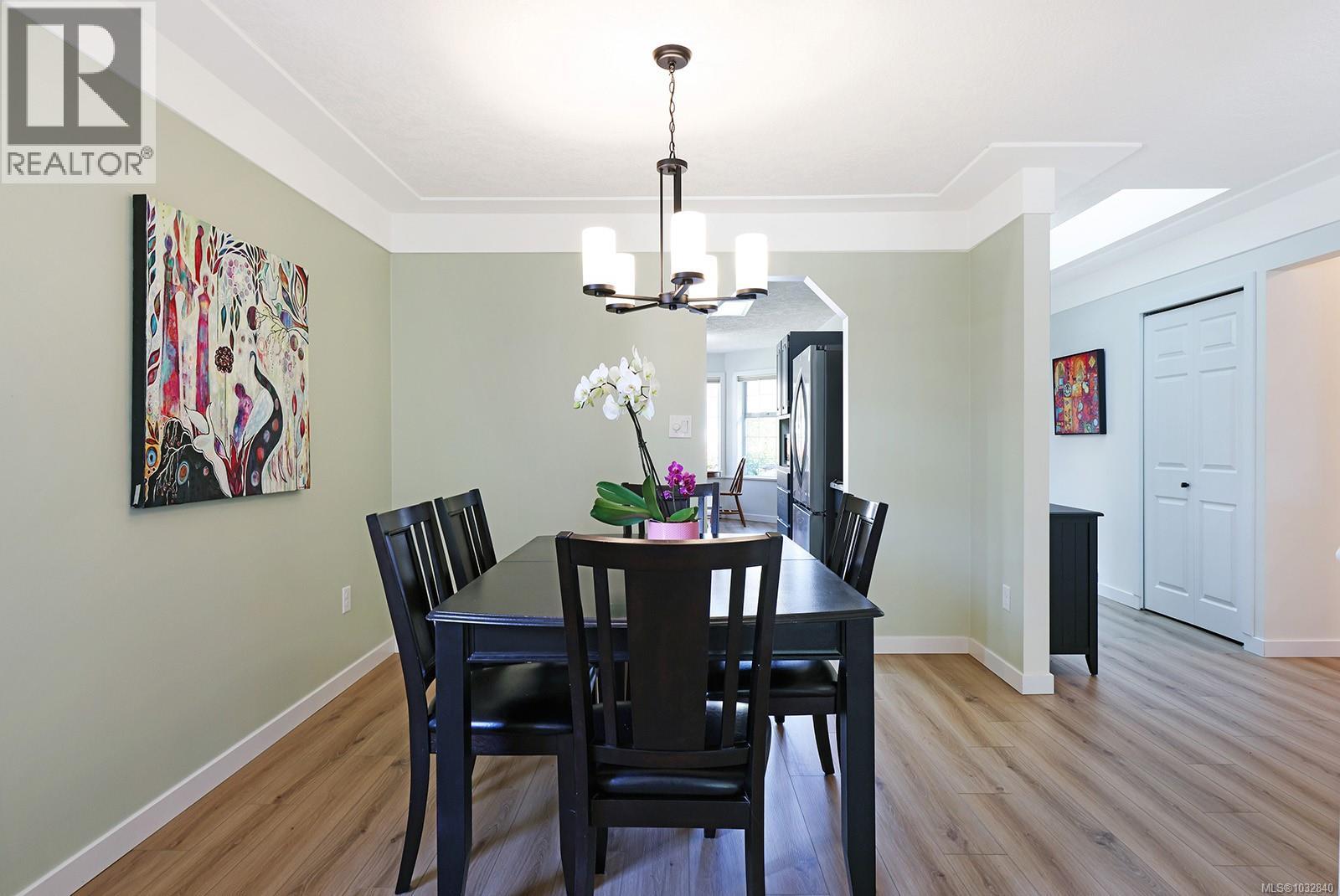 #11 1501 Balmoral Ave - 20