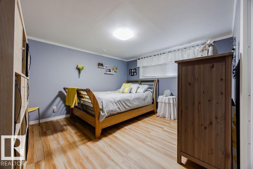 16807 80 AV NW, Edmonton