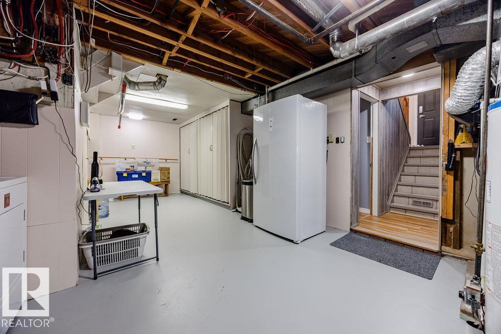 16807 80 AV NW, Edmonton