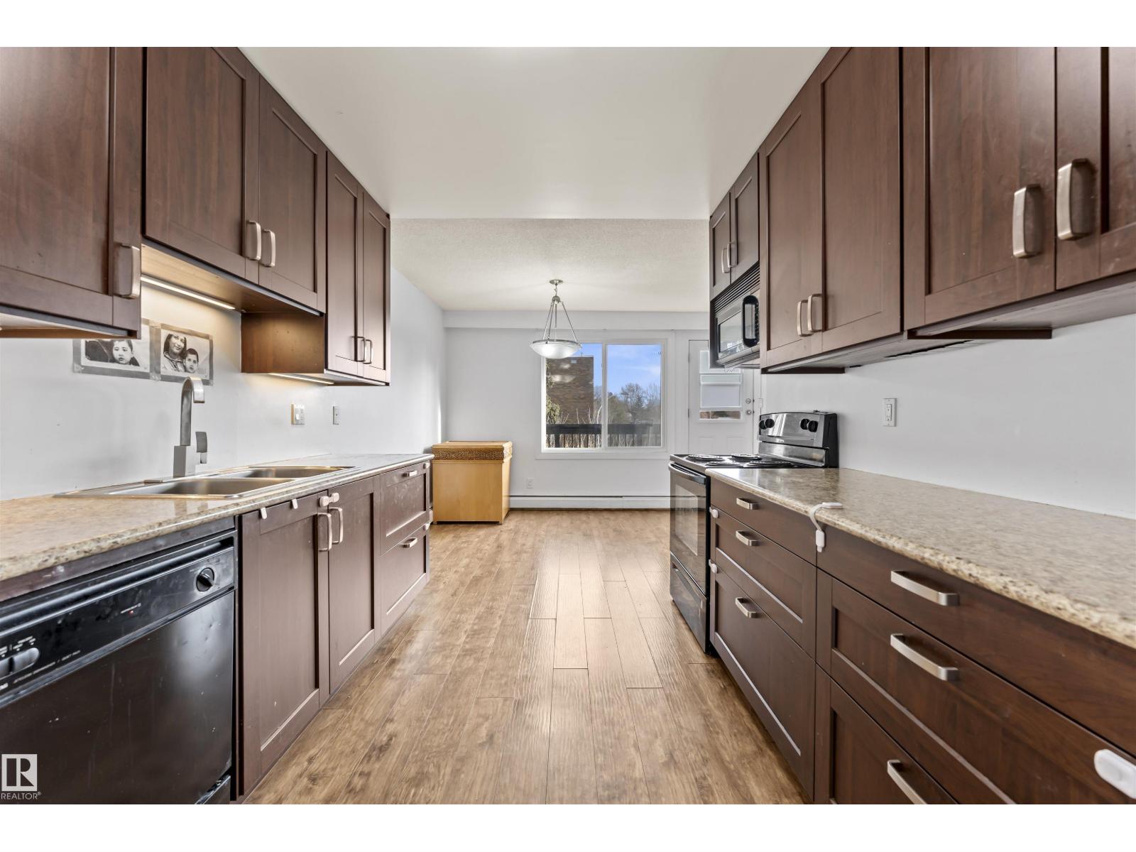 7825 159 ST NW - 1