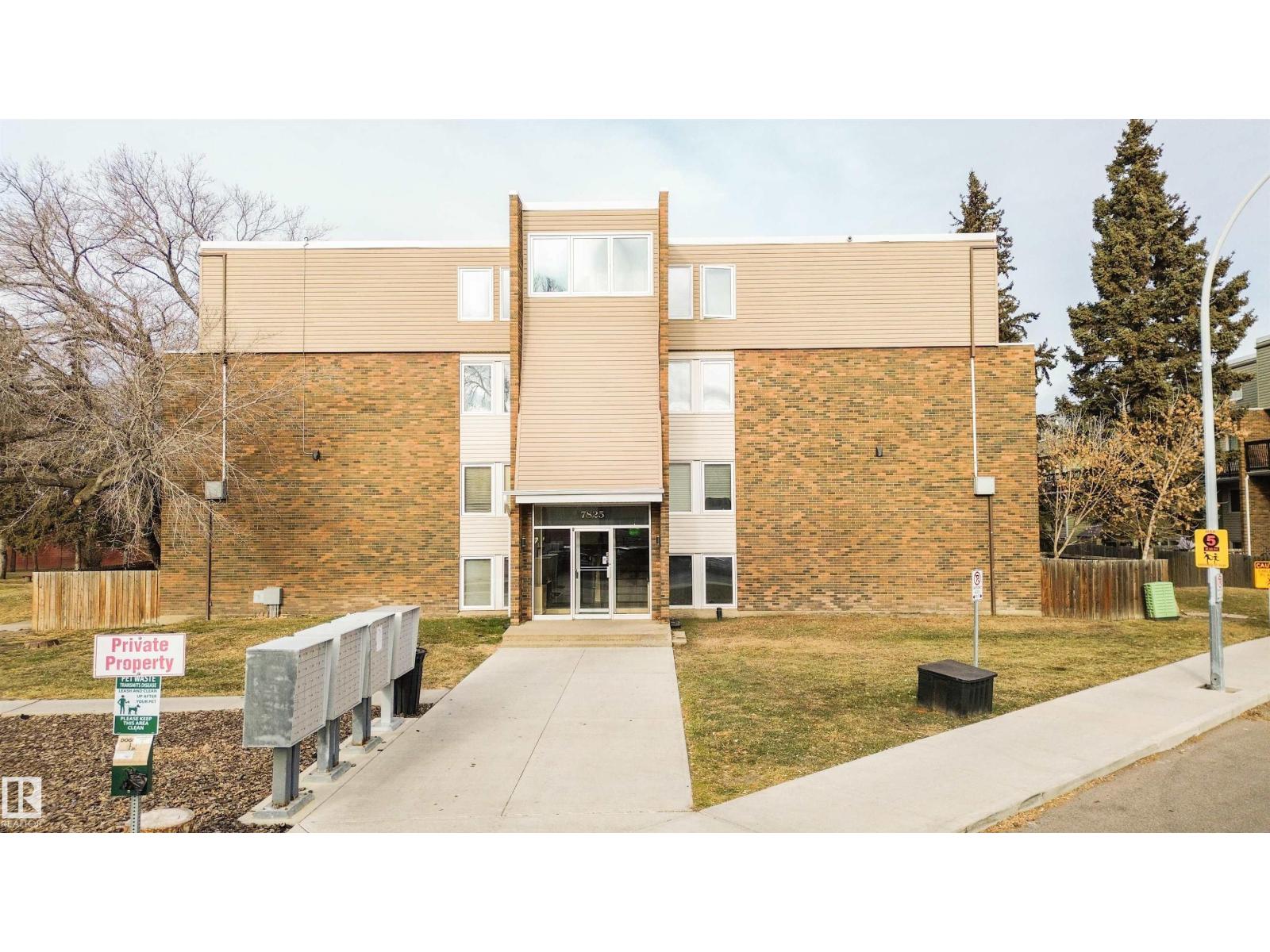 7825 159 ST NW - 2