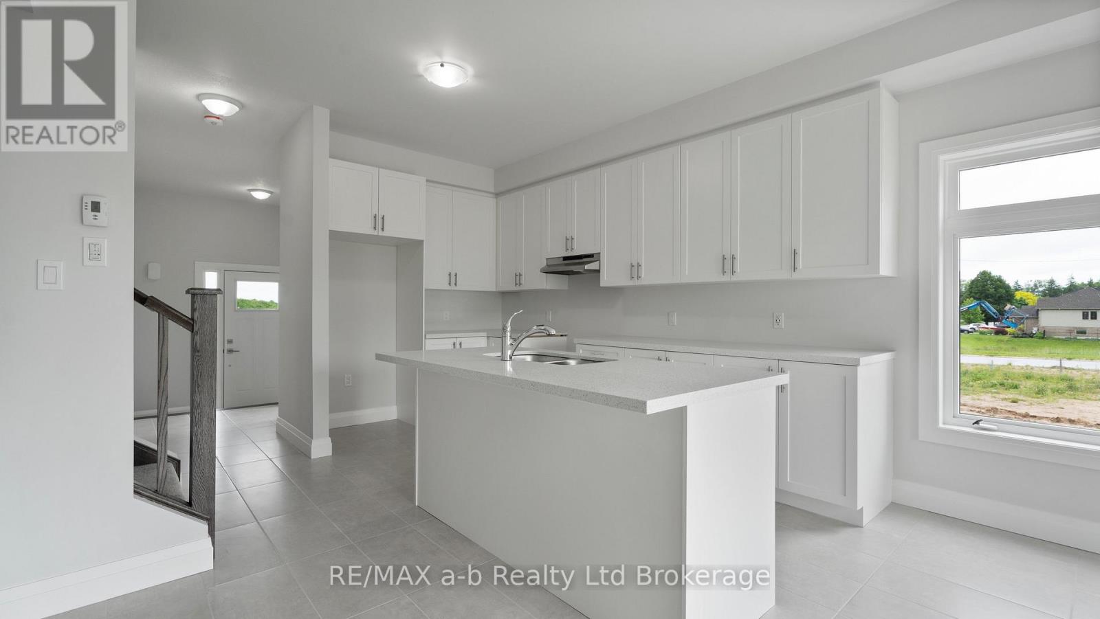 99 CAYLEY STREET - 4