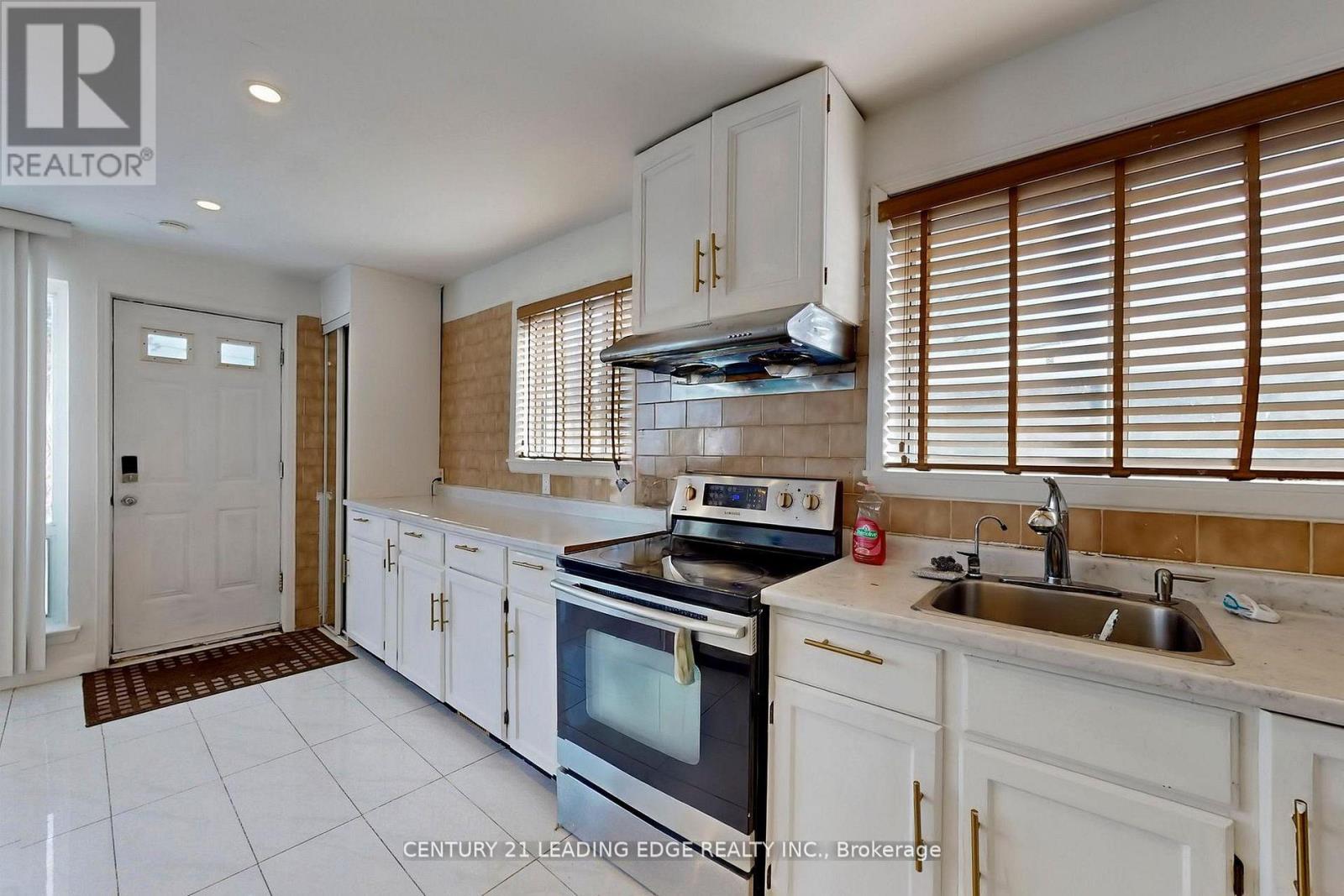210 LINDEN AVENUE - 10