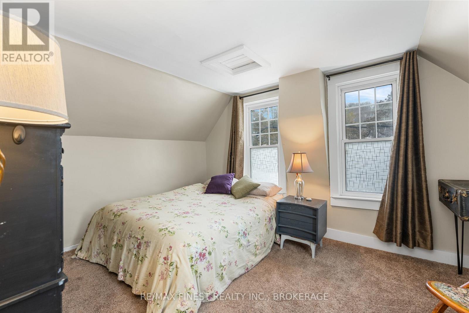1022 BROCK ROAD - 18