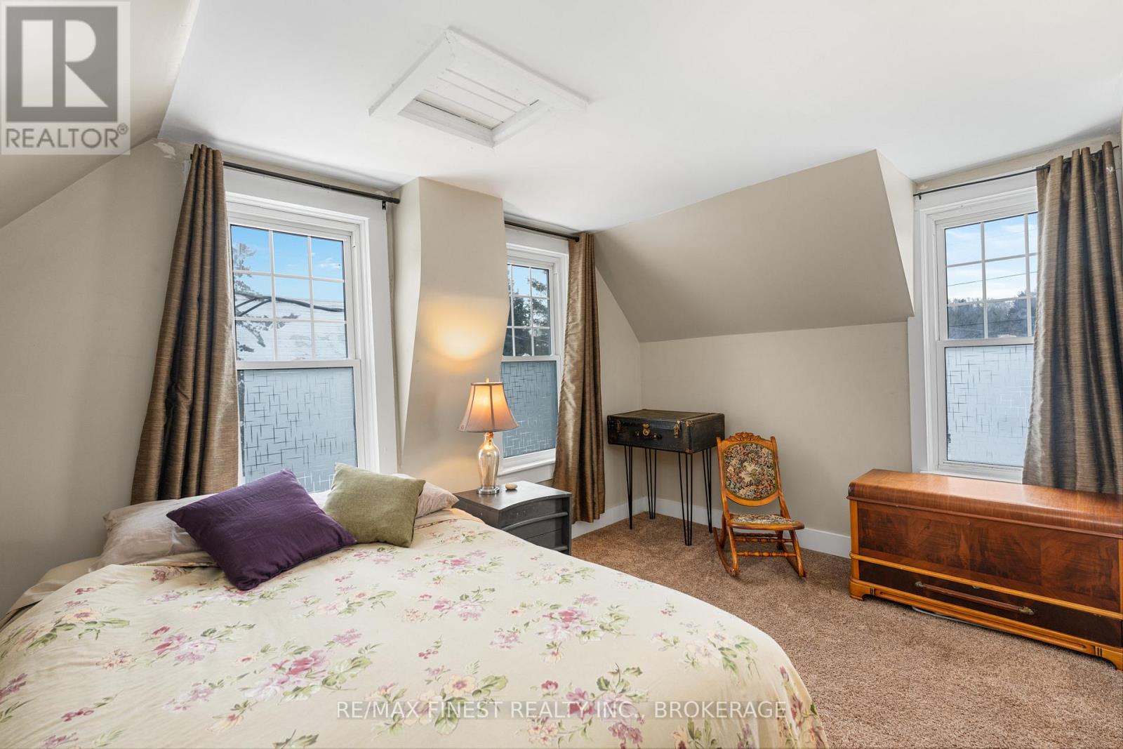1022 BROCK ROAD - 19