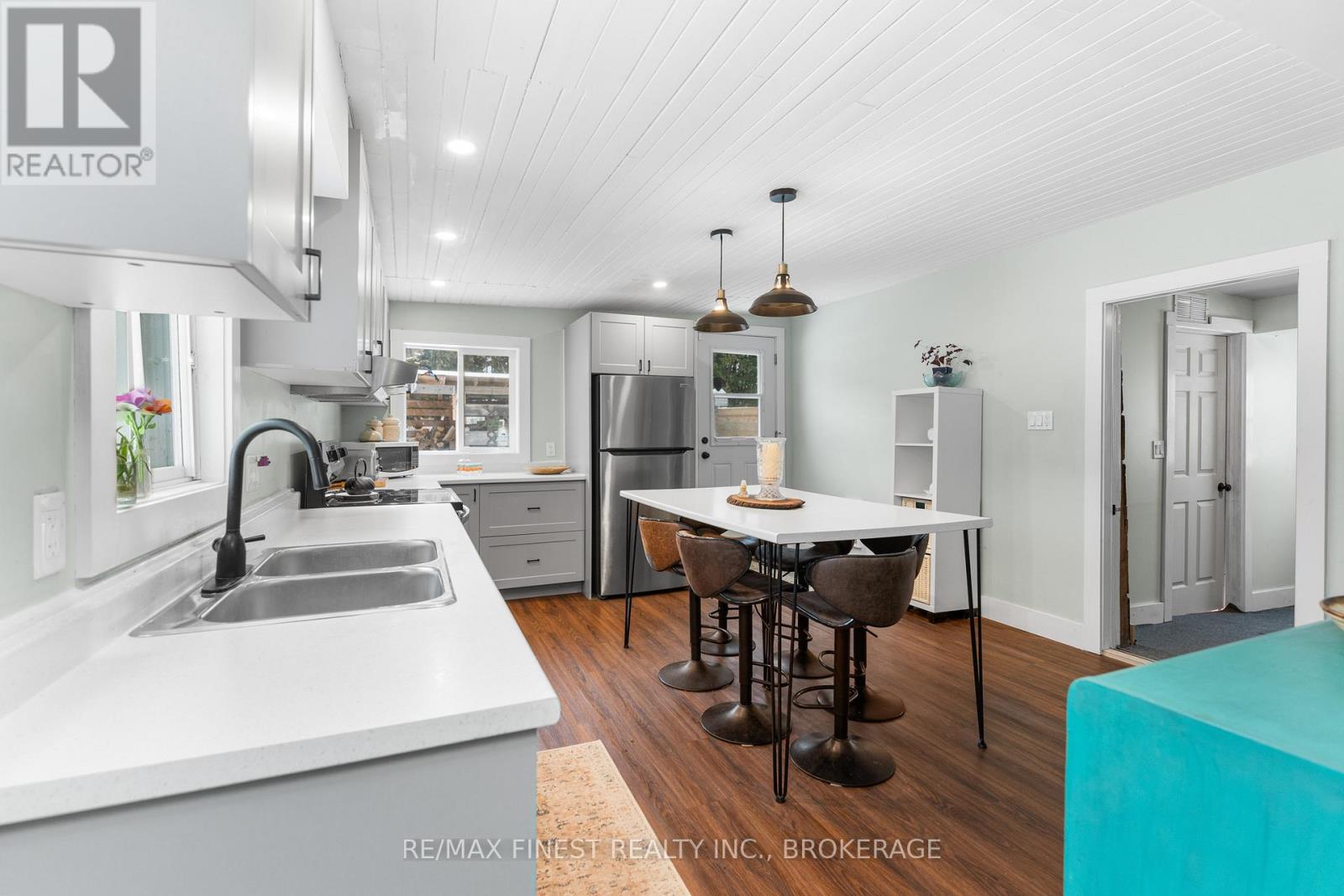 1022 BROCK ROAD - 6