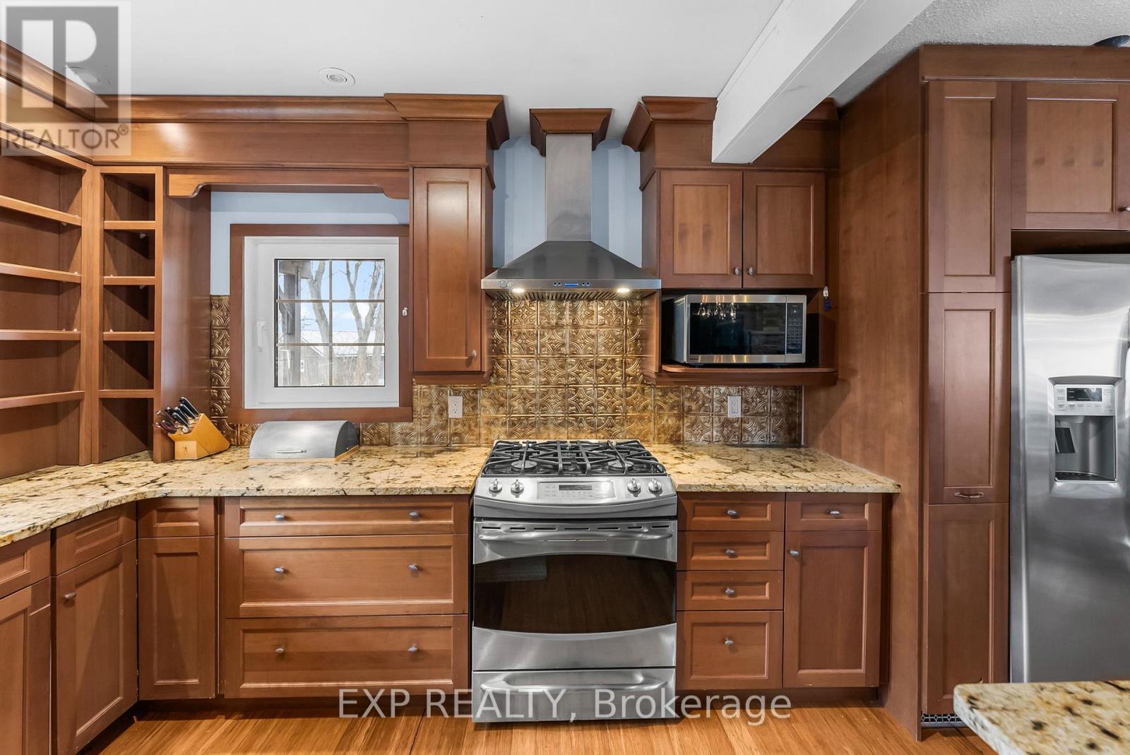 46 ISLE VISTA DRIVE - 13