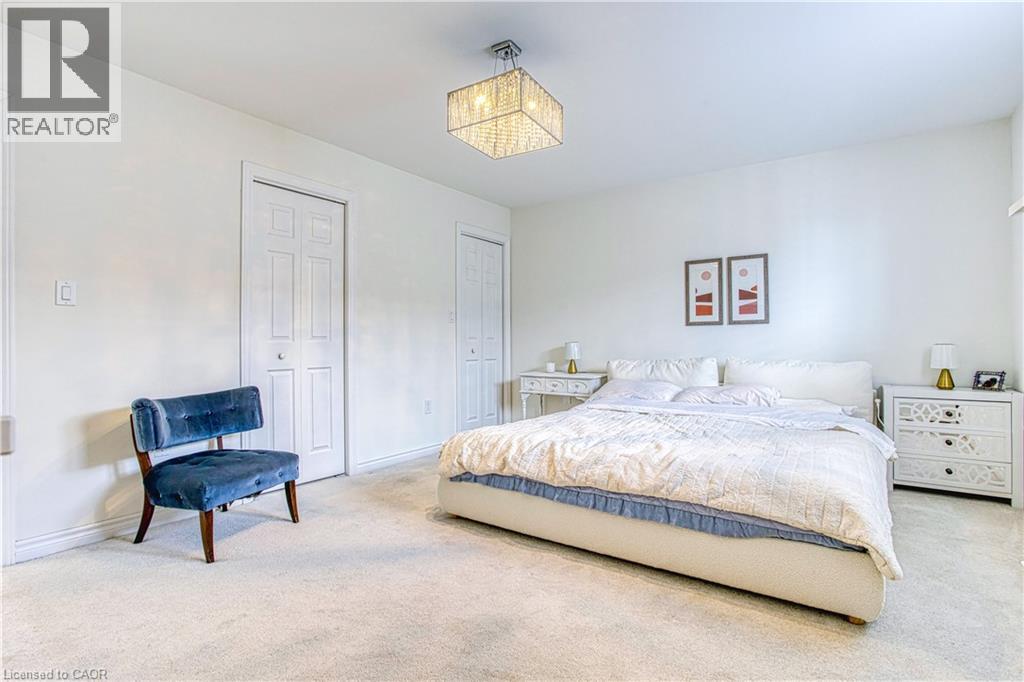 32 HUDSON Drive - 19