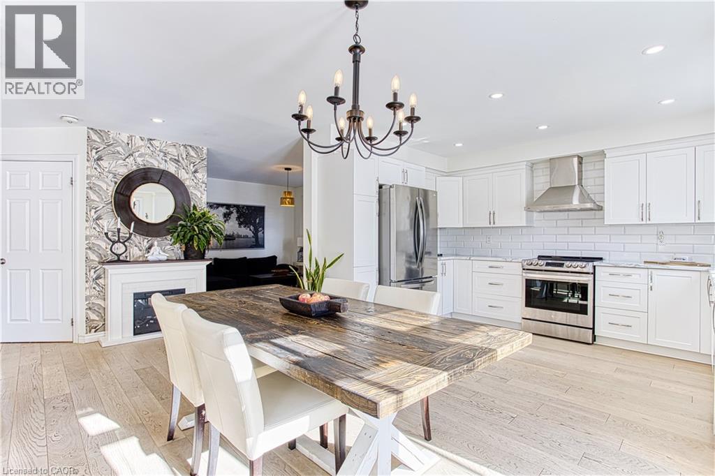 32 HUDSON Drive - 2