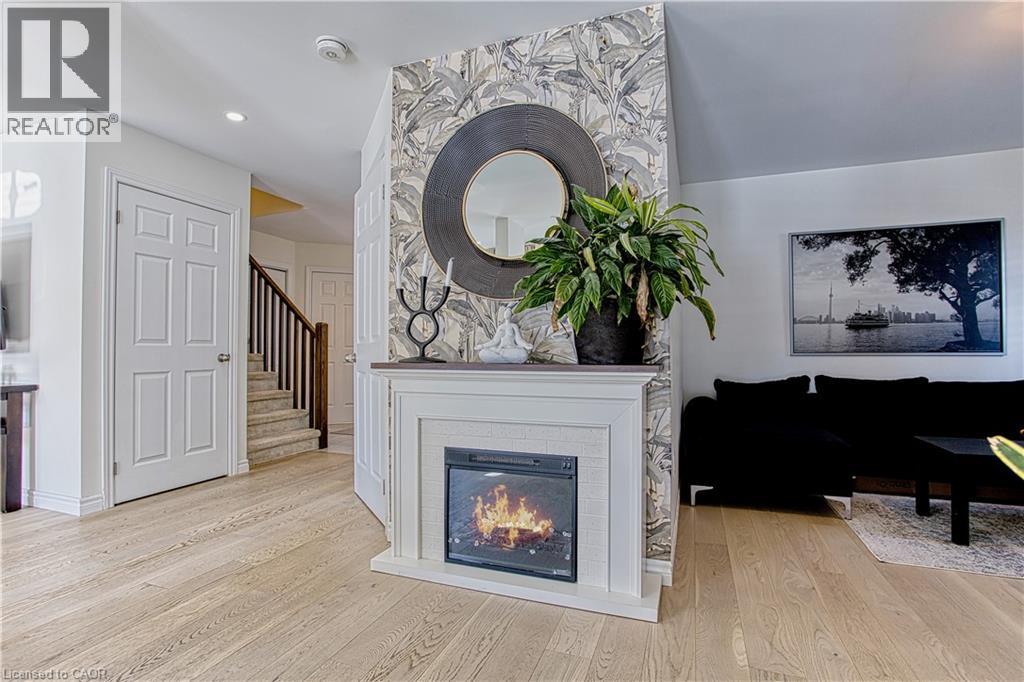 32 HUDSON Drive - 8