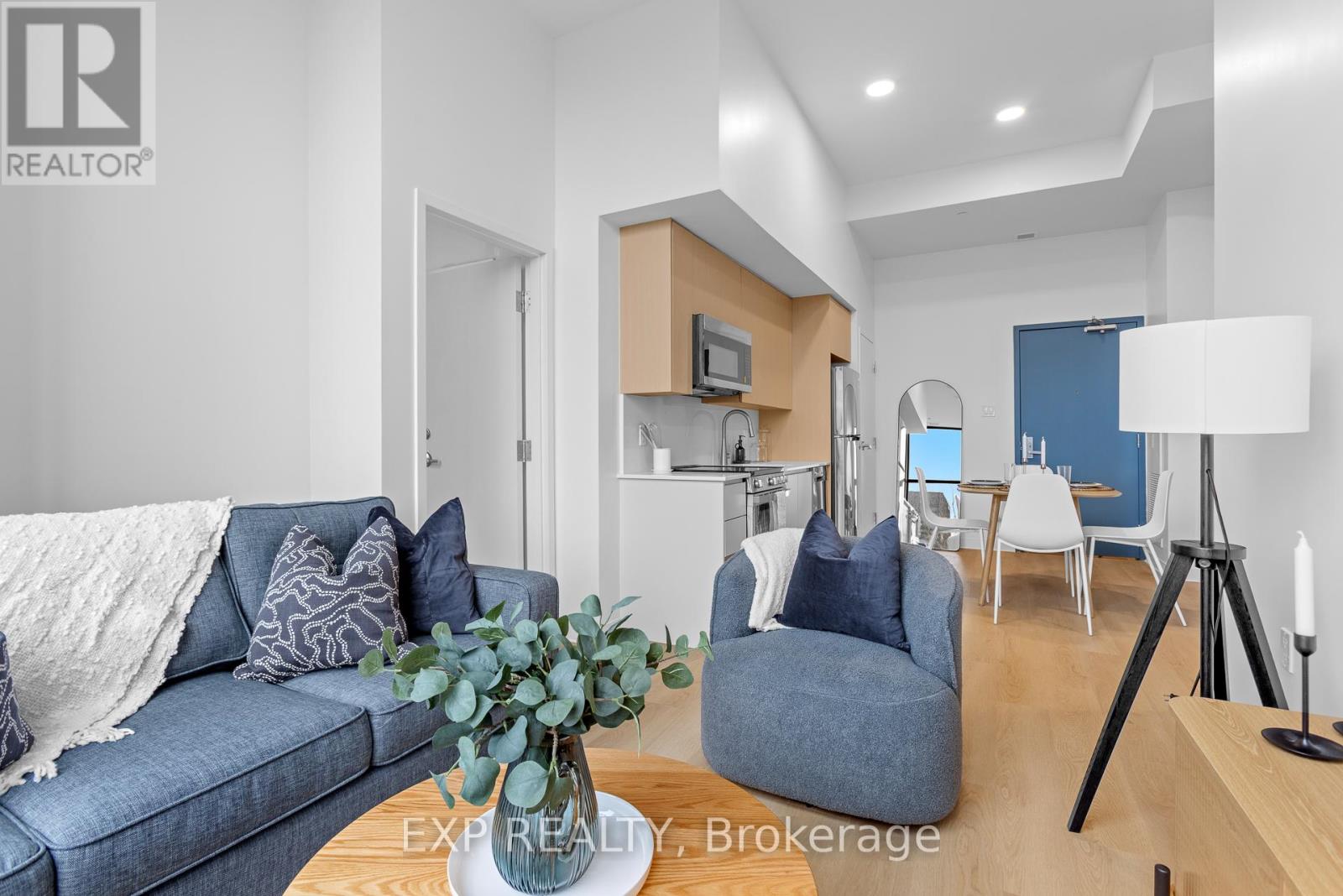 3 Bed, 3 Bath Multi-Family for Rent in Ottawa – 101 CHAMPAGNE AVENUE S, Ottawa – MLS# X13012612 - Image 11
