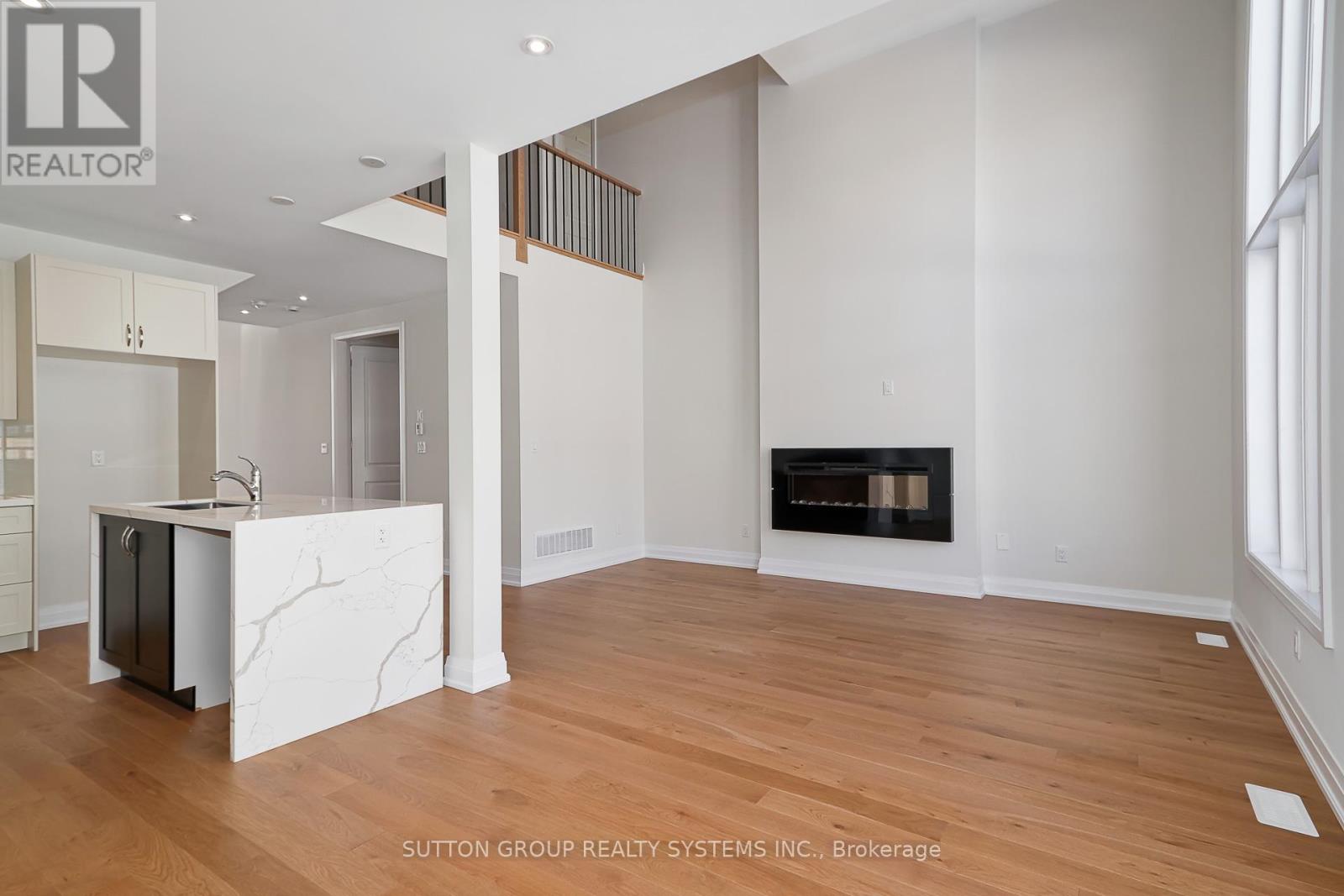 11 SUN VALLEY AVENUE - 11