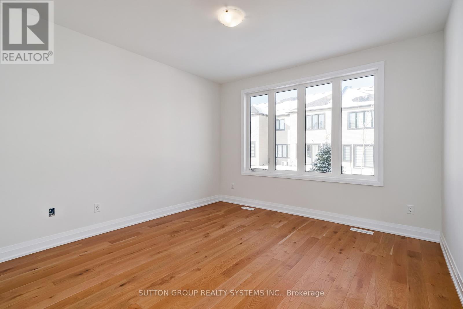 11 SUN VALLEY AVENUE - 24