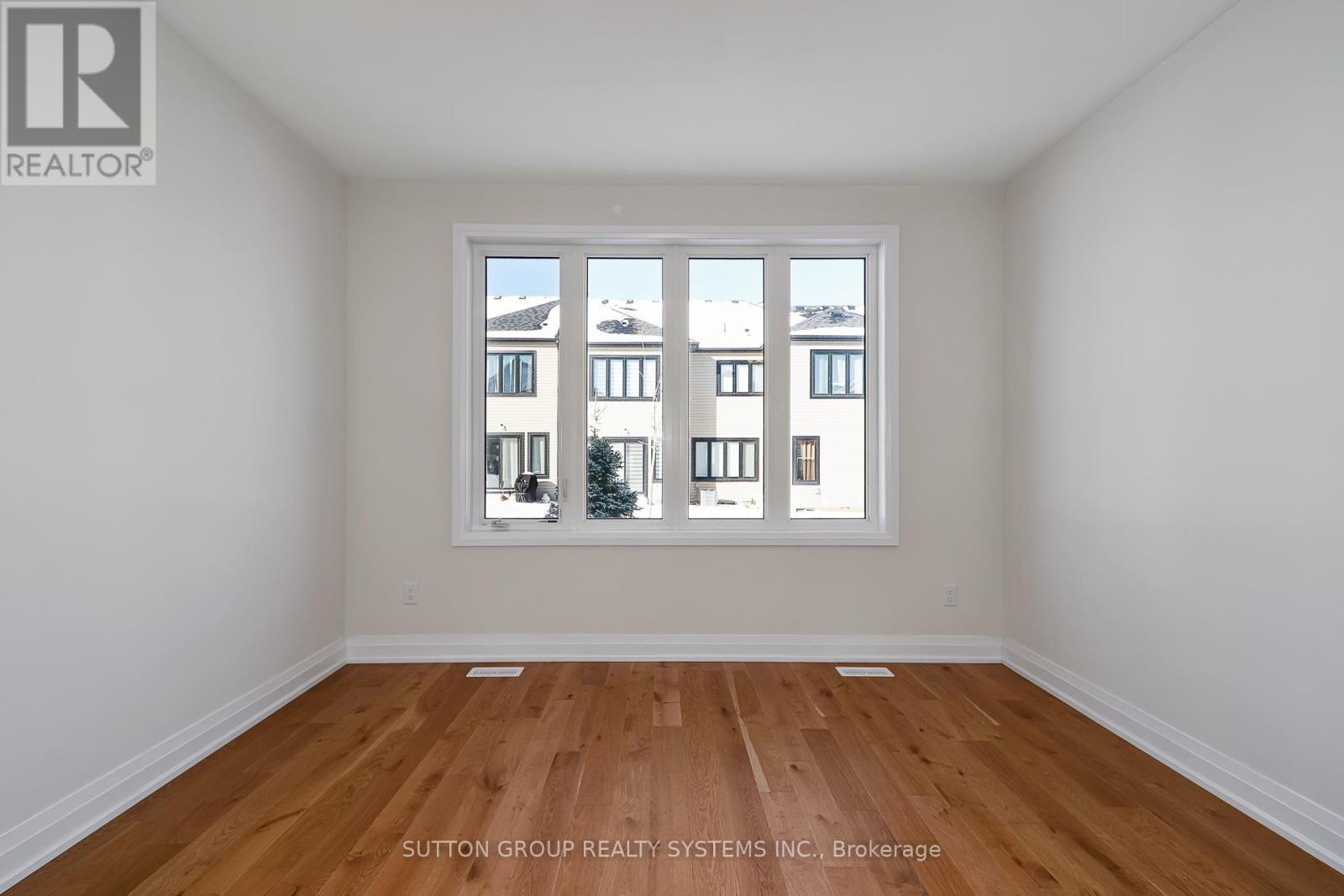 11 SUN VALLEY AVENUE - 25
