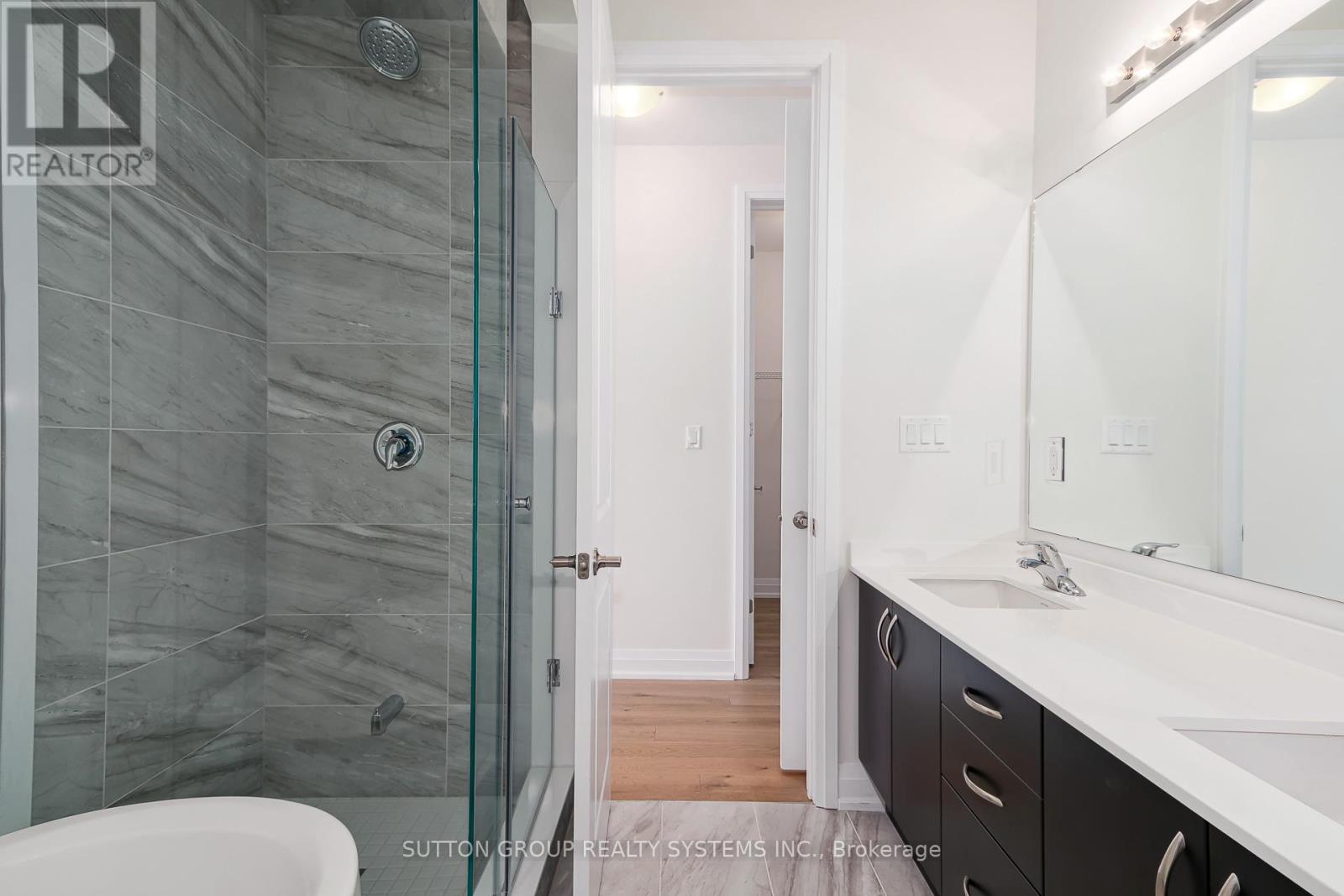 11 SUN VALLEY AVENUE - 27
