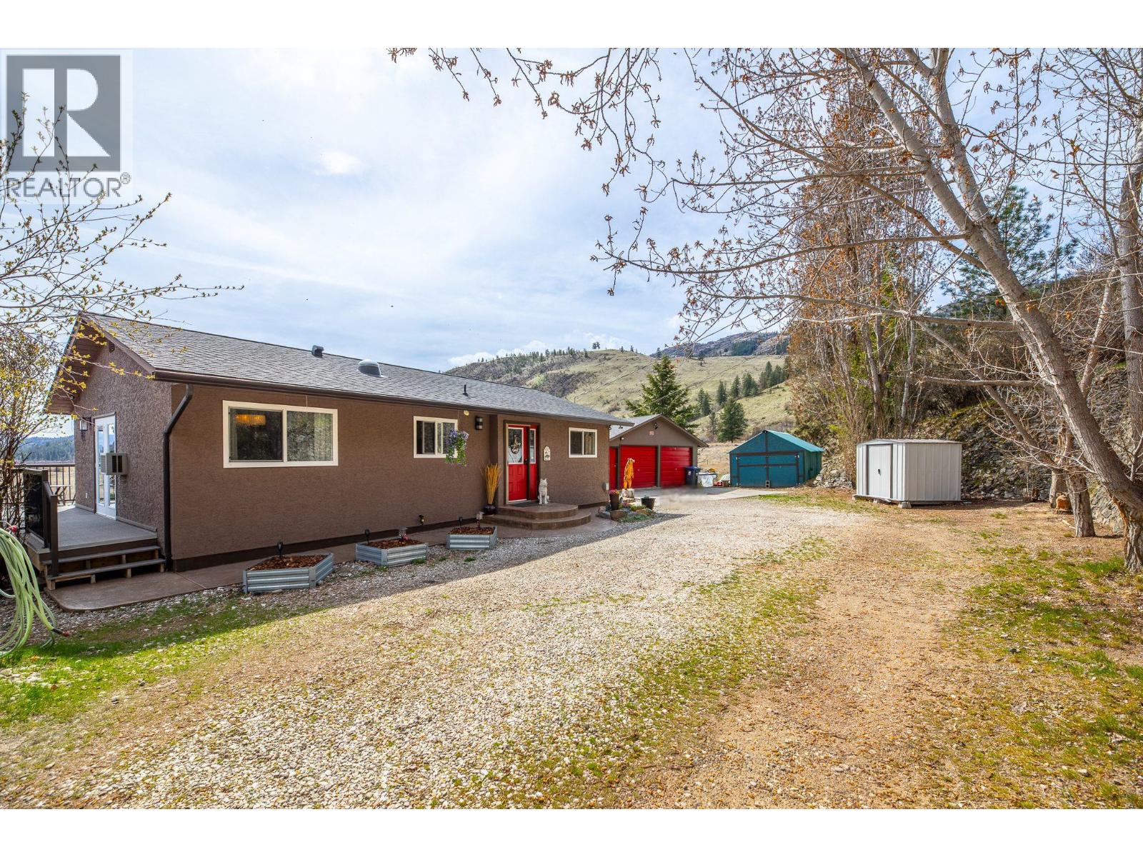 143 Orofino Creek Road, Oliver